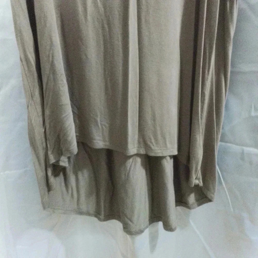 Dress - Picture 6 of 8